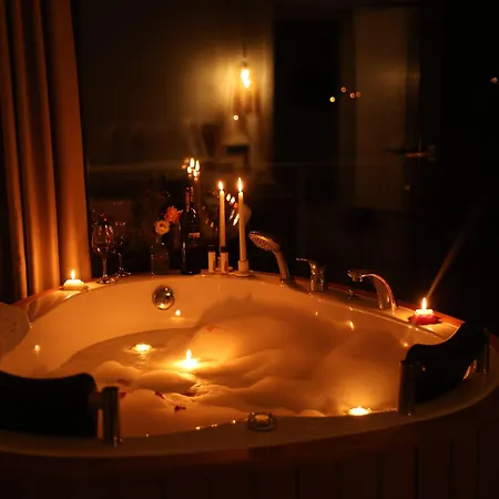 Cape Assos Apartmanhotel *